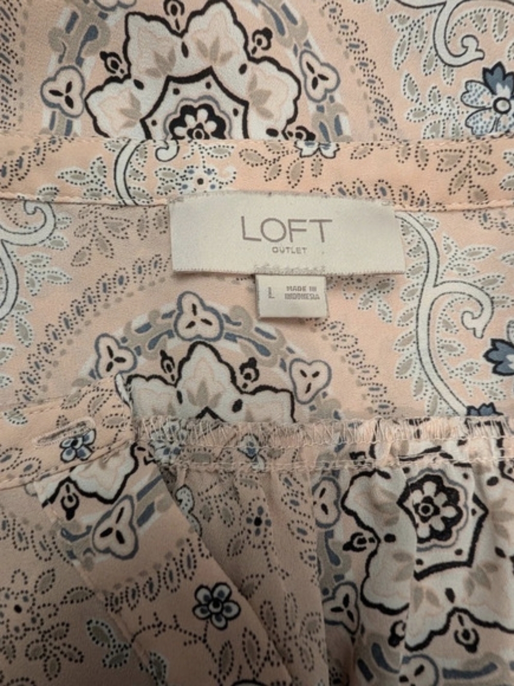 LOFT Paisley Blouse in Pink & Blue Size Medium Like New - Picture 4 of 4